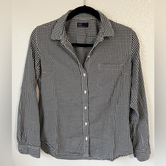 Gap women’s button up shirt, black and white, small - Picture 1 of 5